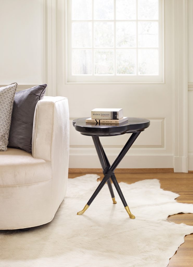 The 1586-50001-BLK3 Lucky Clover Accent Table is both sleek and modern which makes it the best side table for a living room with open-space concept. 