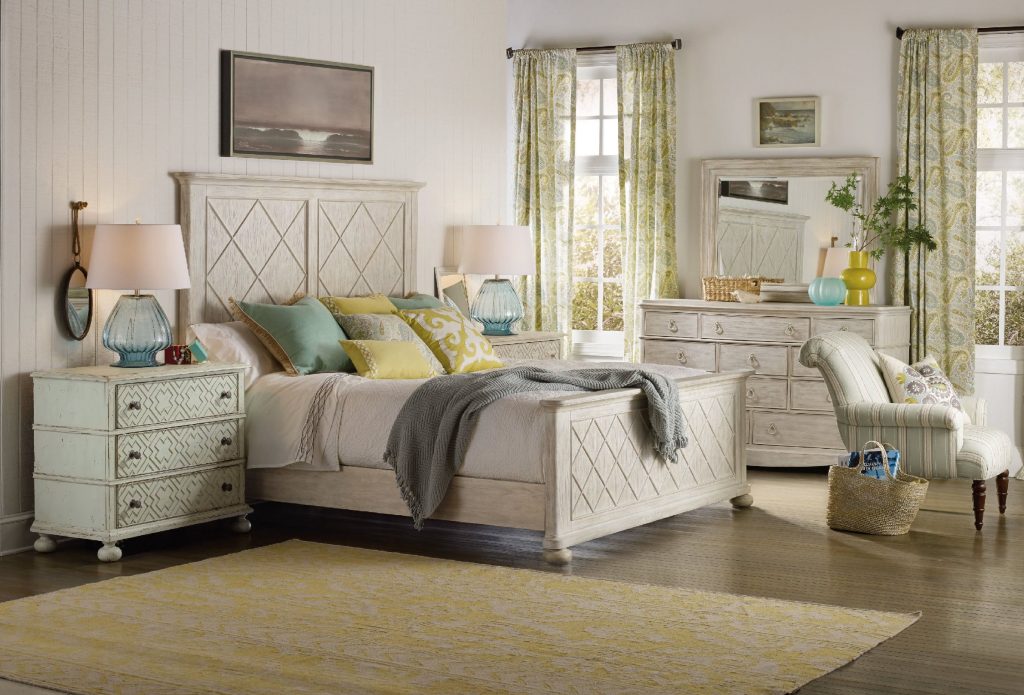 The Hooker Furniture Bedroom Sunset Point King Fretwork Panel Bed is an awesome bed for your guest room. 